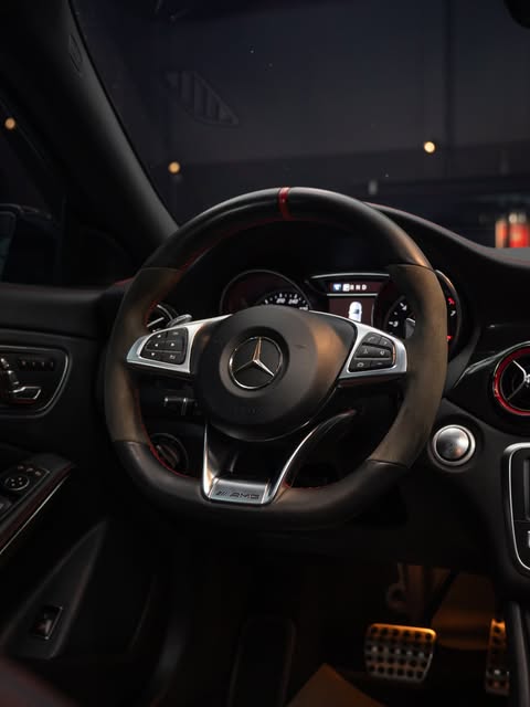 MERCEDES-BENZ CLA 45 AMG - Imagem 2