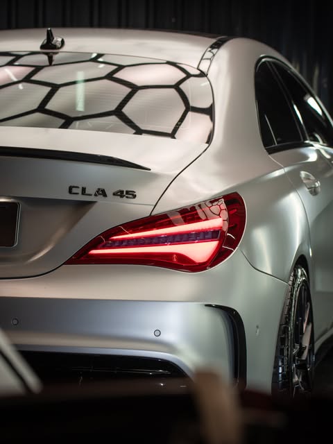 MERCEDES-BENZ CLA 45 AMG - Imagem 11