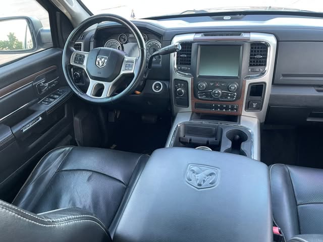 RAM 2500 LARAMIE - Imagem 9