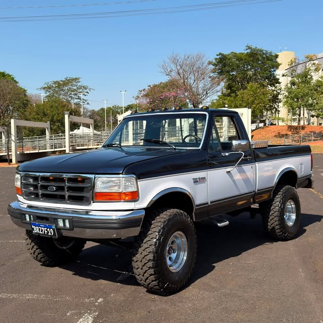 FORD F1000 - Imagem 1