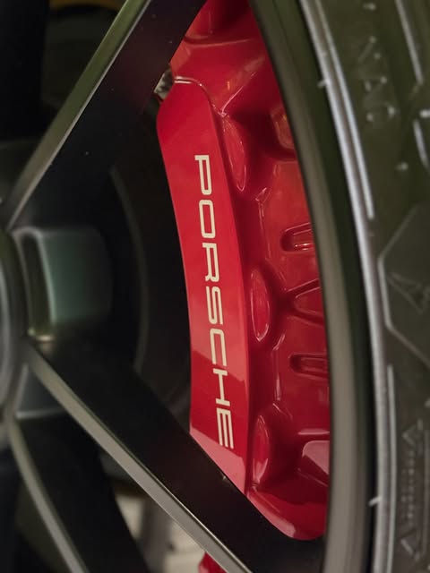 PORSCHE 911 CARRERA GTS - Imagem 12