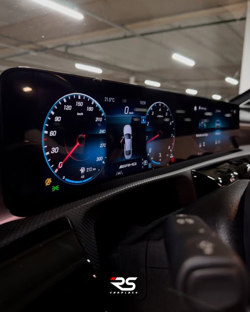 MERCEDES-BENZ CLA 45 S AMG - Imagem 8