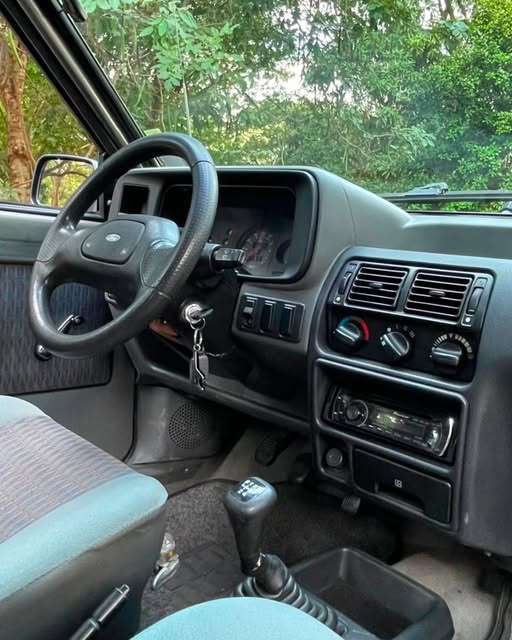 FORD ESCORT HOBBY - Imagem 15