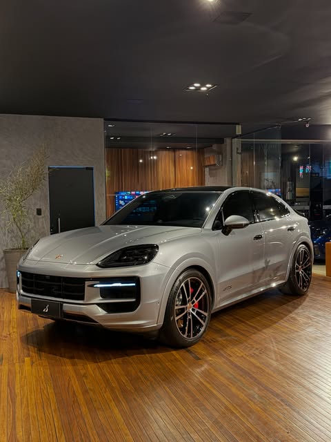 PORSCHE CAYENNE GTS - Imagem 17