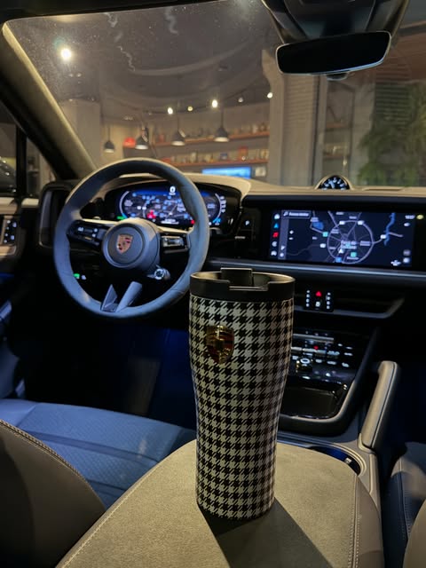 PORSCHE CAYENNE GTS - Imagem 18