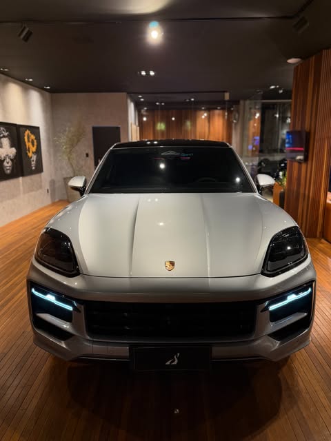 PORSCHE CAYENNE GTS - Imagem 5