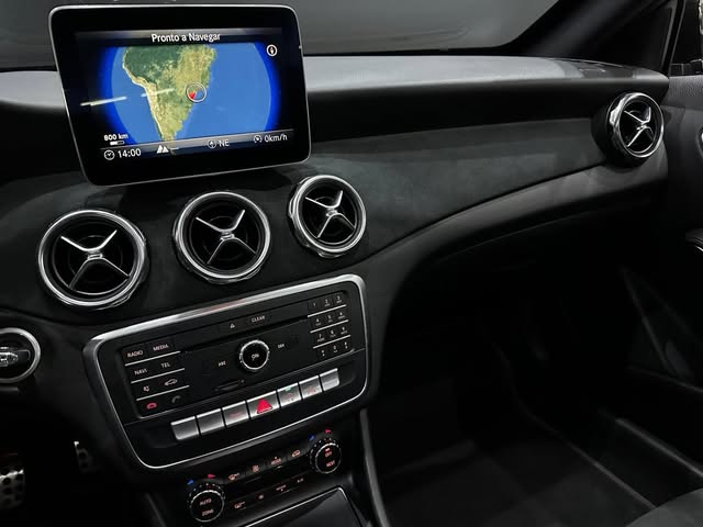 MERCEDES-BENZ GLA 250 - Imagem 6