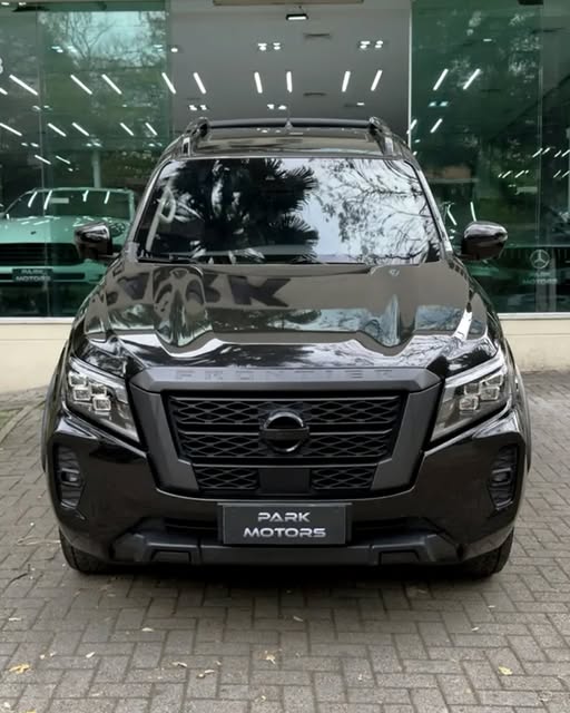 NISSAN FRONTIER PRO4X CD 4X4 - Imagem 3