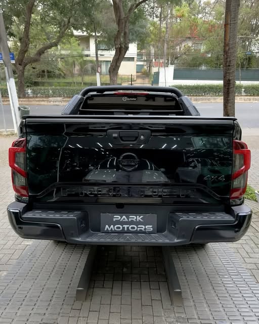 NISSAN FRONTIER PRO4X CD 4X4 - Imagem 6