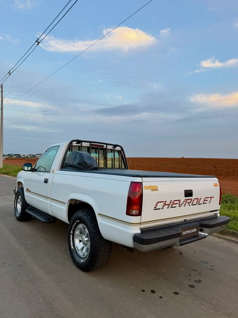 CHEVROLET SILVERADO - Imagem 6