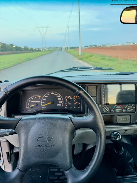 CHEVROLET SILVERADO - Imagem 10
