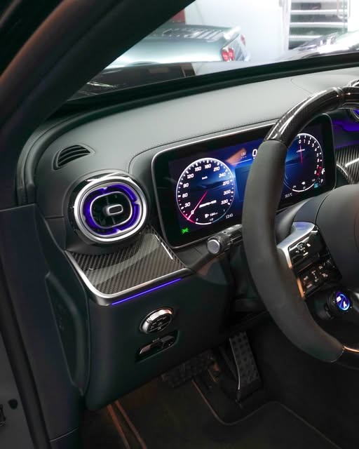 MERCEDES-BENZ GLC 63 AMG - Imagem 4