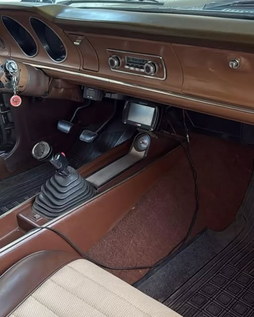 FORD MAVERICK V8 - Imagem 6