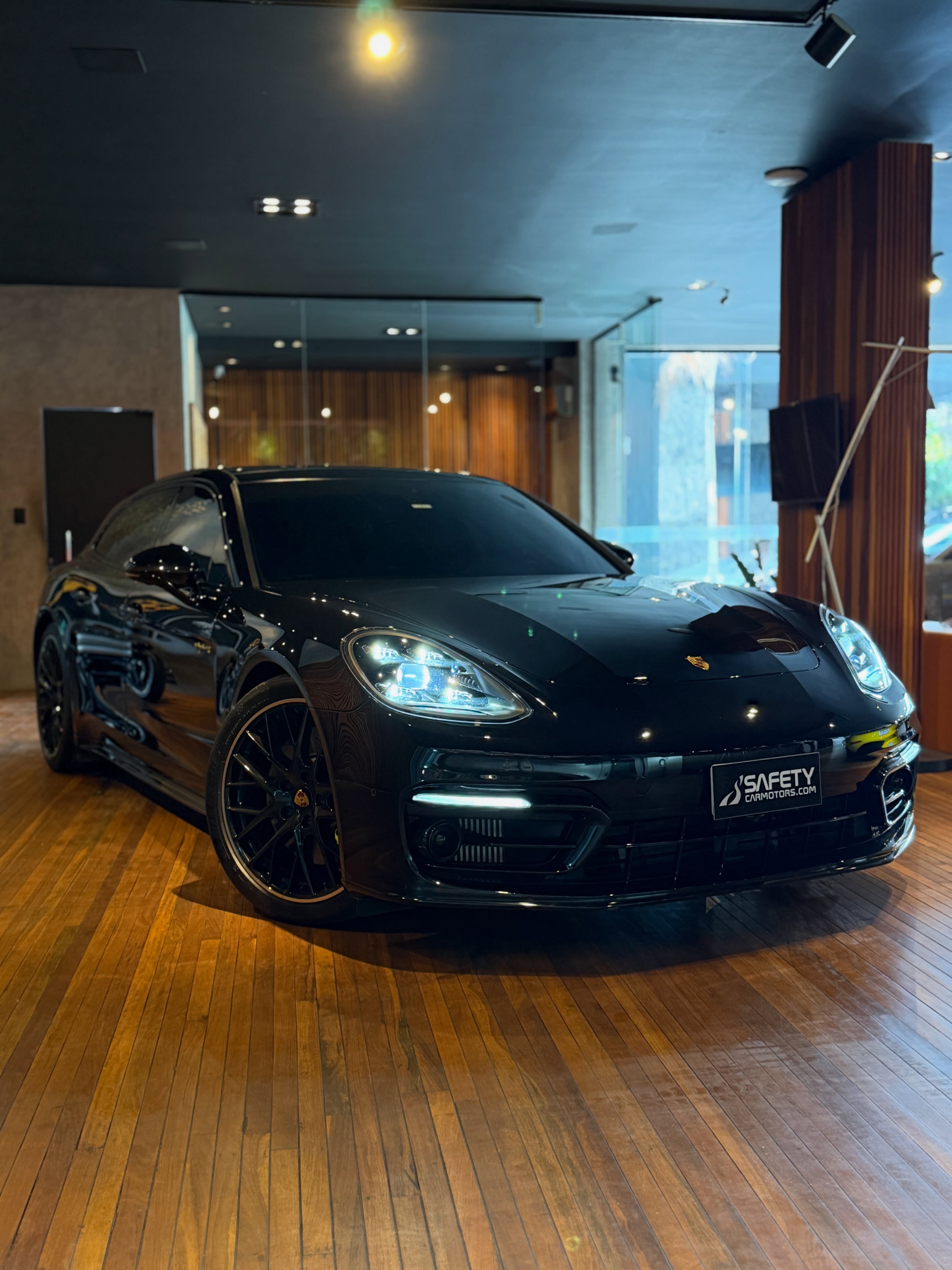 PORSCHE PANAMERA 4 E-HYBRID SPORT TURISMO - Imagem 2