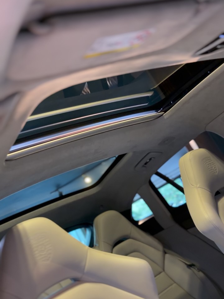 PORSCHE PANAMERA 4 E-HYBRID SPORT TURISMO - Imagem 13