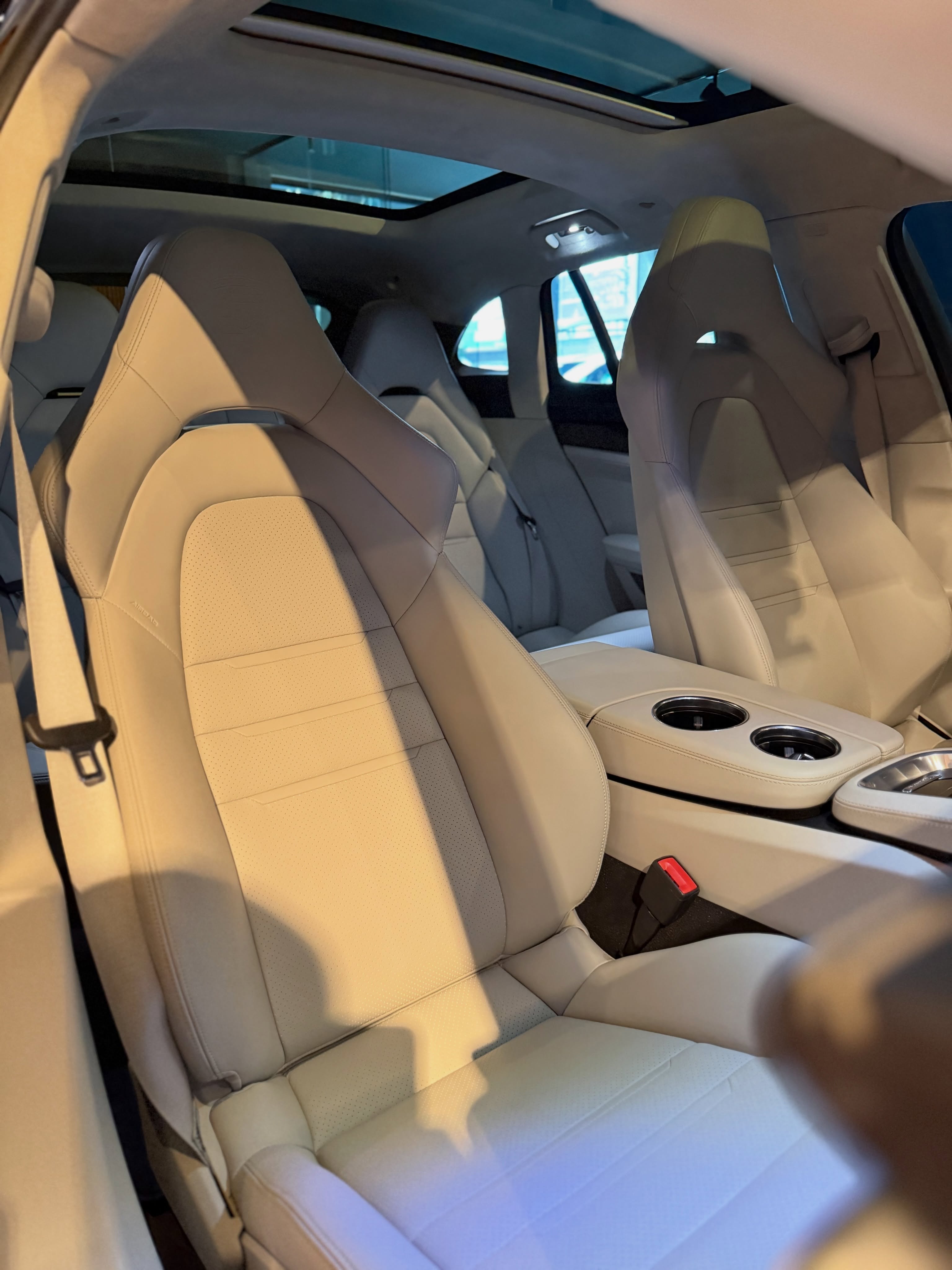 PORSCHE PANAMERA 4 E-HYBRID SPORT TURISMO - Imagem 14