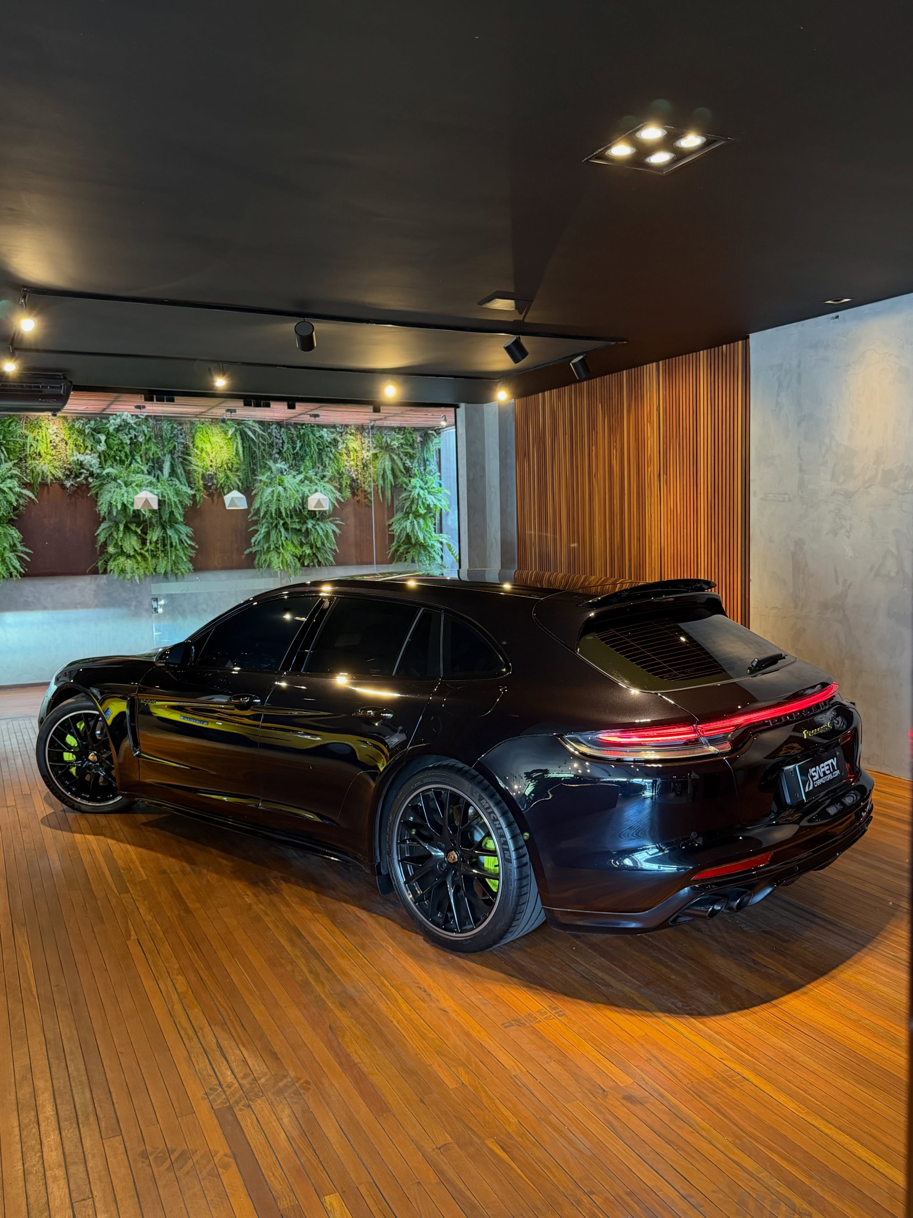 PORSCHE PANAMERA 4 E-HYBRID SPORT TURISMO - Imagem 4