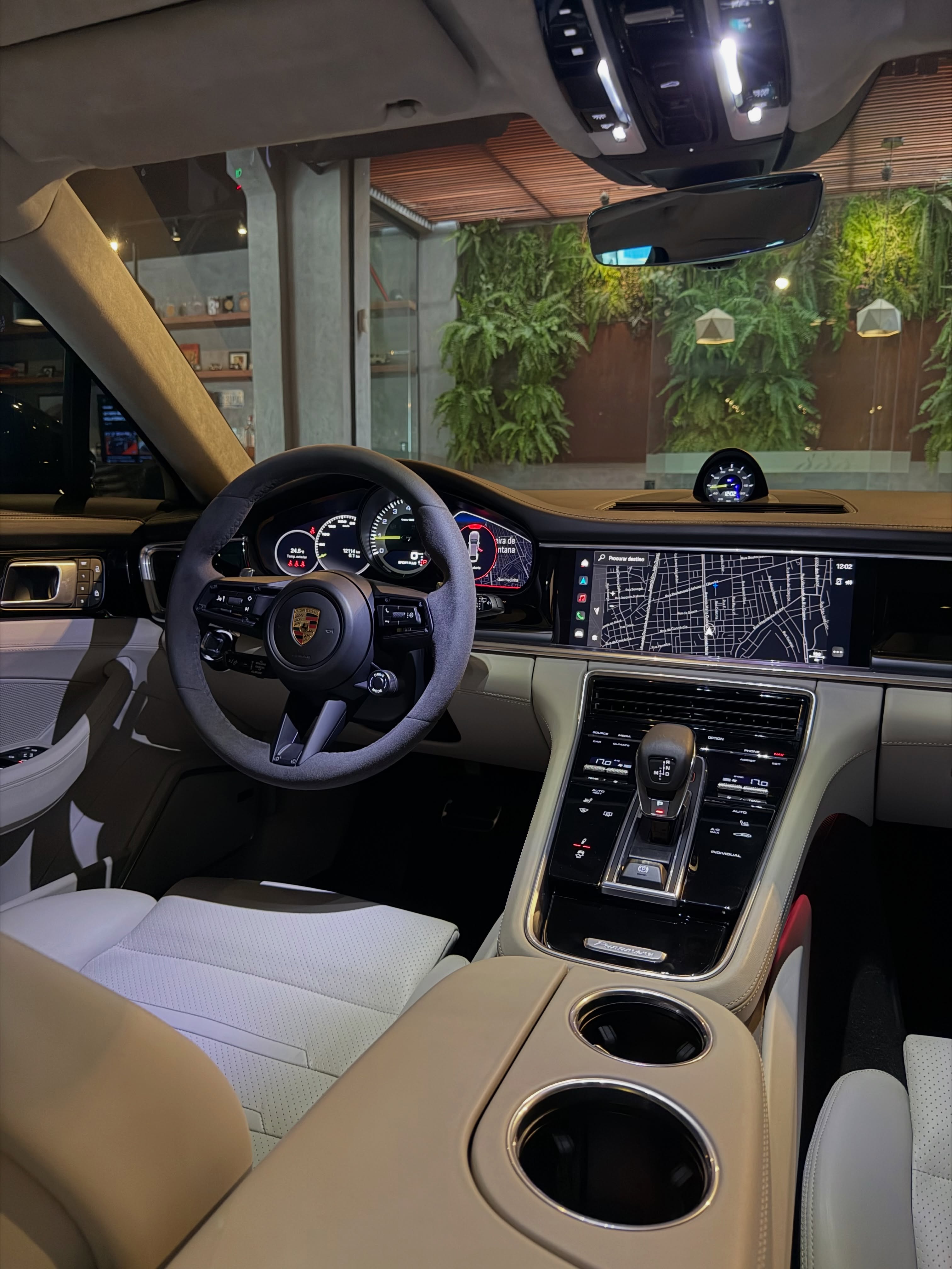 PORSCHE PANAMERA 4 E-HYBRID SPORT TURISMO - Imagem 10