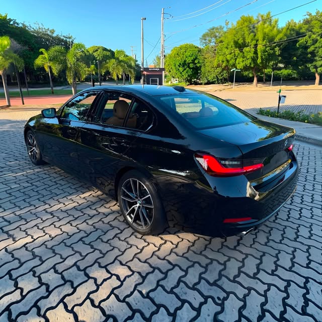 BMW 320I SPORT GP - Imagem 3