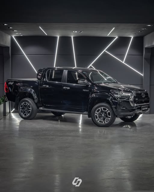 TOYOTA HILUX SRX PLUS - Imagem 2