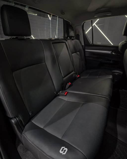 TOYOTA HILUX SRX PLUS - Imagem 18