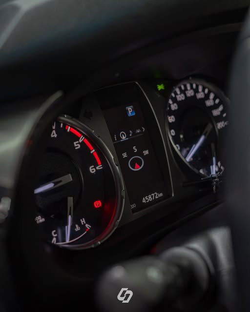 TOYOTA HILUX SRX PLUS - Imagem 20