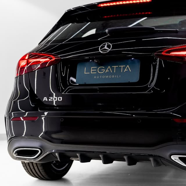 MERCEDES-BENZ A200 AMG LINE - Imagem 20