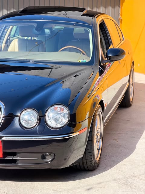JAGUAR S-TYPE V8 - Imagem 12