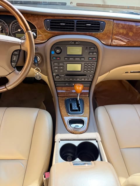 JAGUAR S-TYPE V8 - Imagem 16