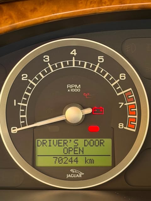 JAGUAR S-TYPE V8 - Imagem 7