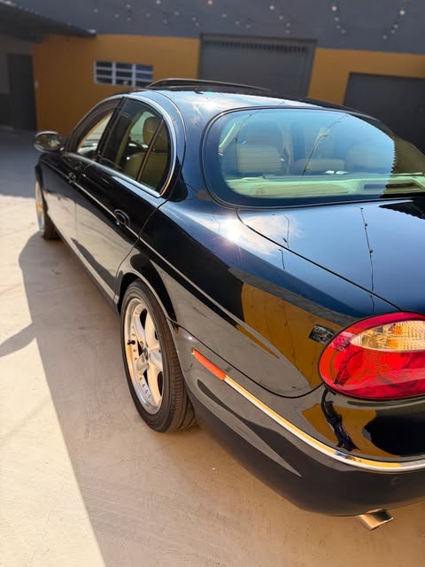 JAGUAR S-TYPE V8 - Imagem 10