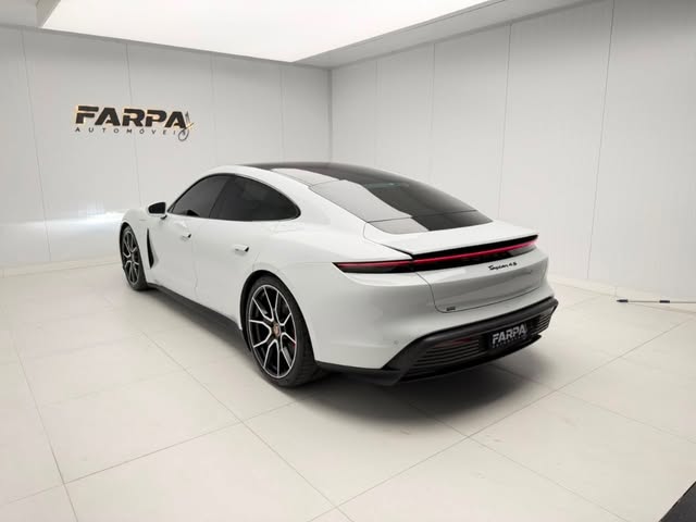 PORSCHE TAYCAN 4S - Imagem 6