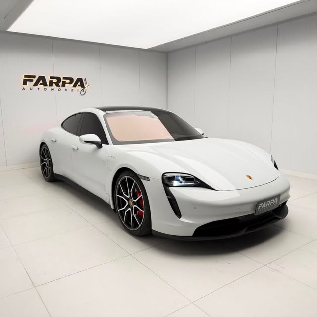 PORSCHE TAYCAN 4S - Imagem 7