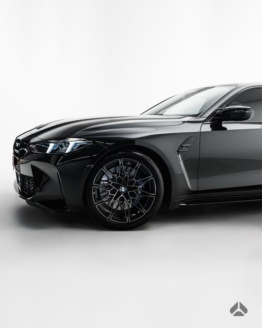 BMW M3 COMPETITION - Imagem 9
