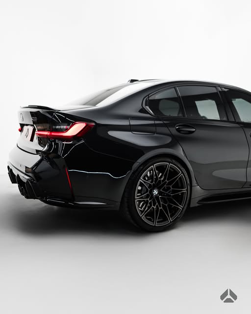 BMW M3 COMPETITION - Imagem 10