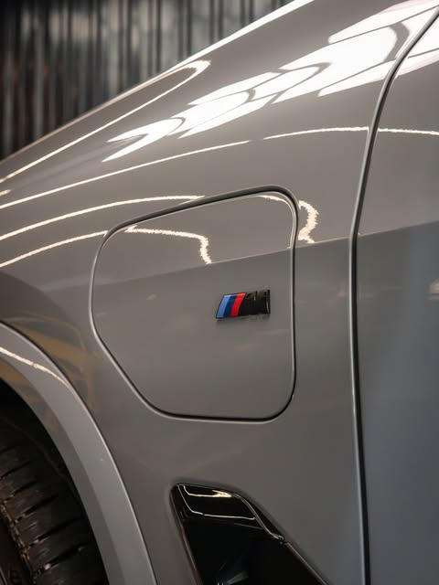 BMW X5 XDRIVE50E M SPORT - Imagem 9