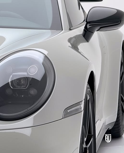 PORSCHE 911 CARRERA GTS - Imagem 4