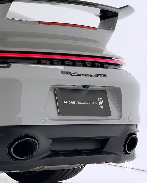 PORSCHE 911 CARRERA GTS - Imagem 5