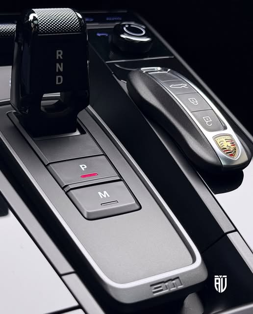 PORSCHE 911 CARRERA GTS - Imagem 8