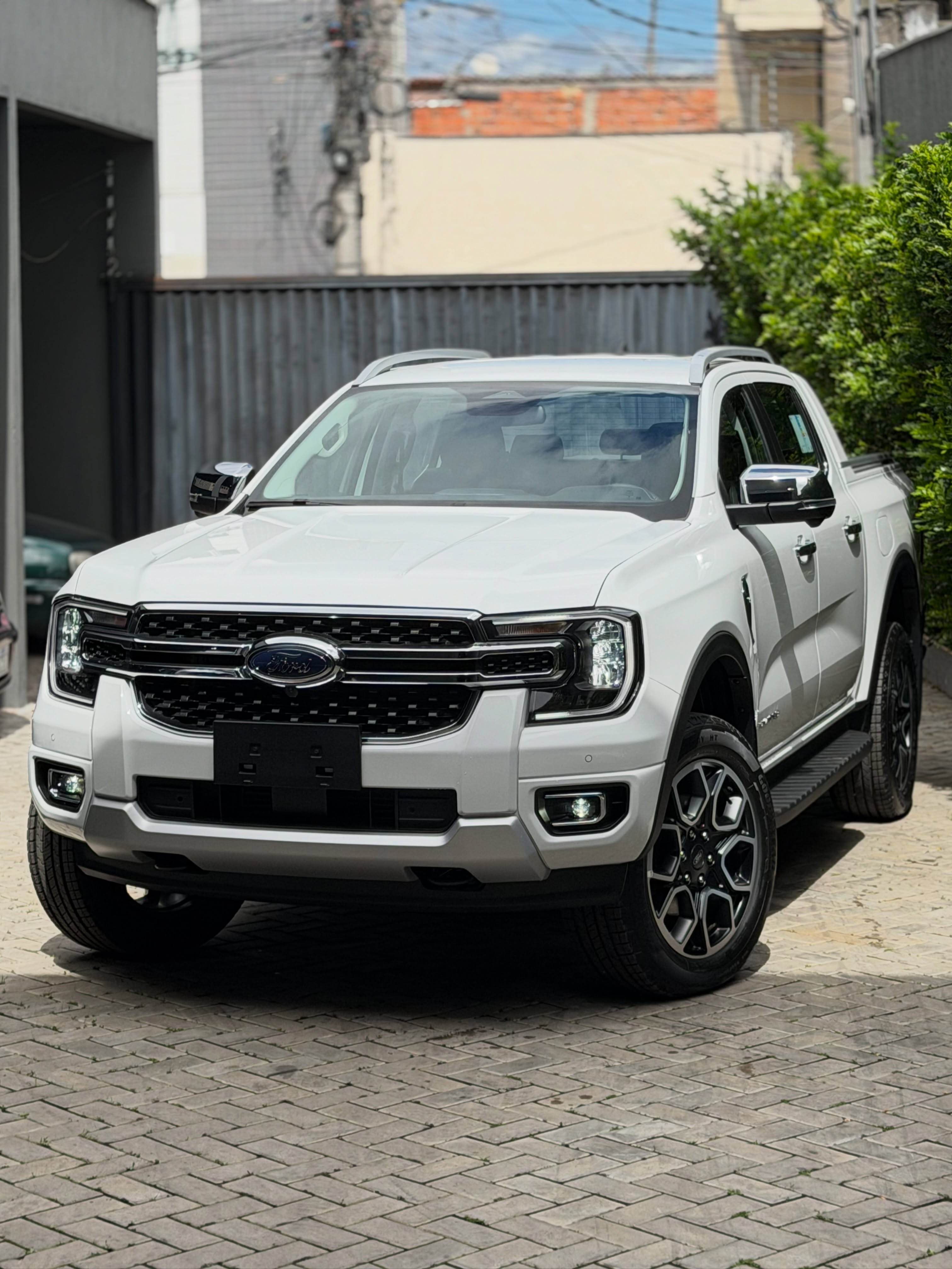 FORD RANGER LIMITED PLUS - Imagem 1