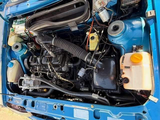 FORD ESCORT XR3 - Imagem 15