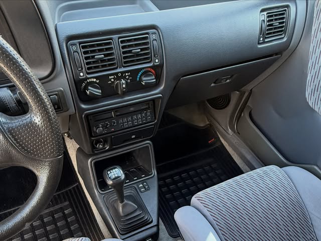 FORD ESCORT XR3 - Imagem 9
