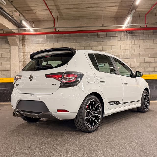 RENAULT SANDERO RS - Imagem 4