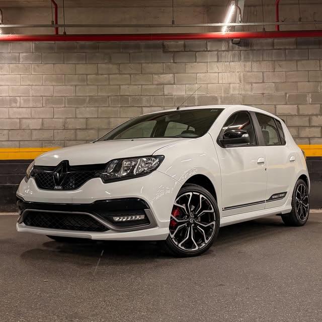 RENAULT SANDERO RS - Imagem 5
