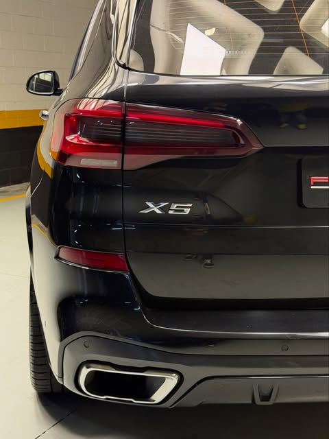 BMW X5 XDRIVE45E M SPORT - Imagem 12