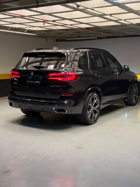 BMW X5 XDRIVE45E M SPORT - Imagem 6