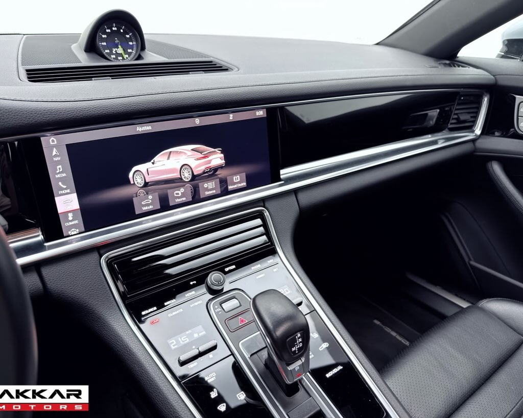 PORSCHE PANAMERA 4S E-HYBRID - Imagem 8
