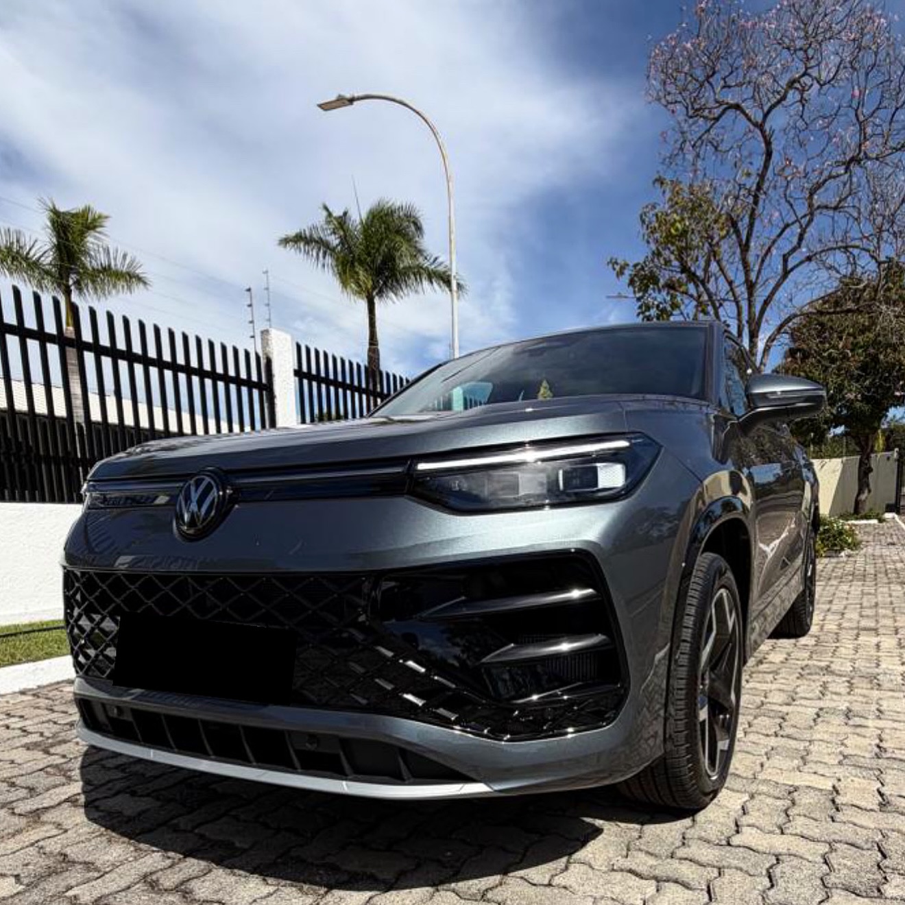 VOLKSWAGEN TIGUAN R-LINE - Imagem 5