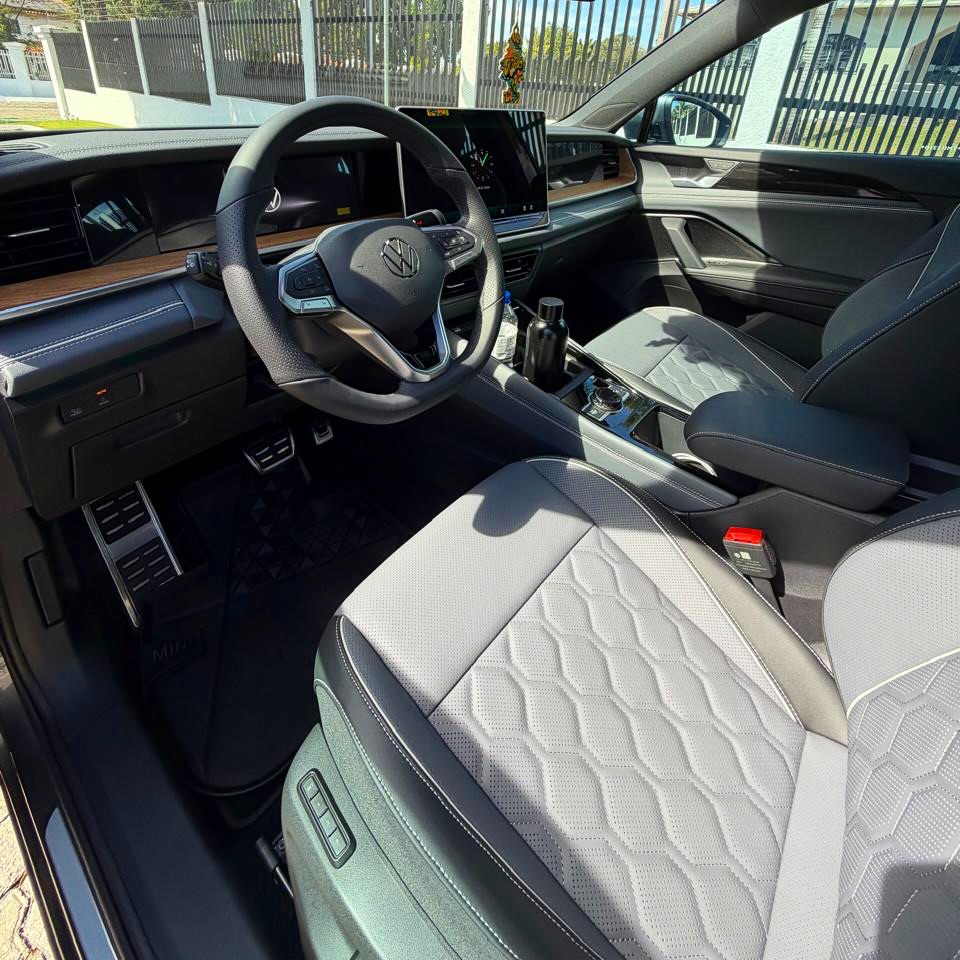 VOLKSWAGEN TIGUAN R-LINE - Imagem 6