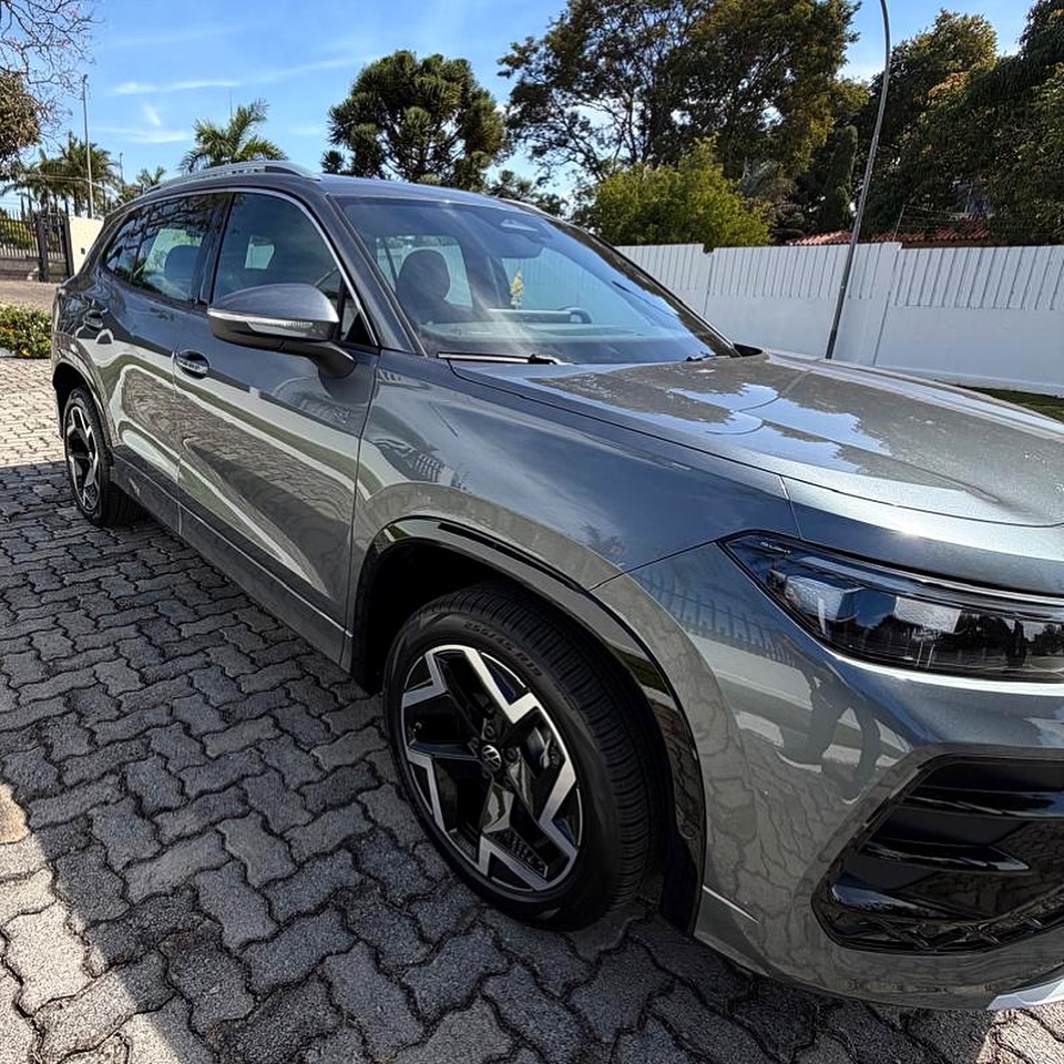 VOLKSWAGEN TIGUAN R-LINE - Imagem 9